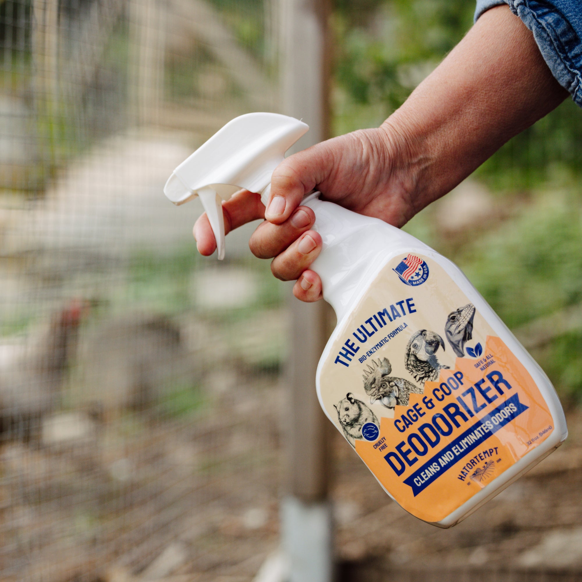 Ultimate Chicken Cage Coop & Yard Deodorizer (32 oz)